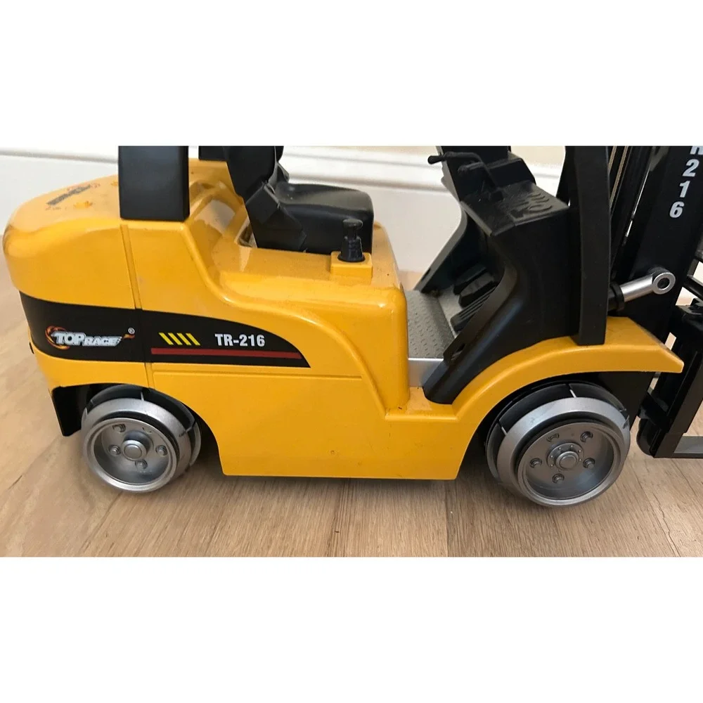Top Race TR-216 Remote Control Forklift 1/10 Scale RC Construction Toy Yellow